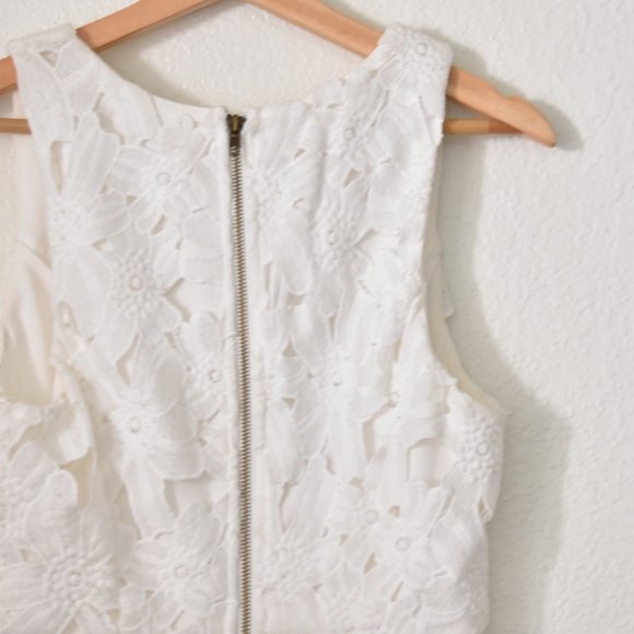 Astr The Label Textured Floral Body Con Dress - Picture 12 of 15